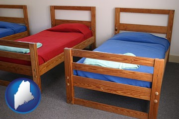 summer camp beds - with Maine icon