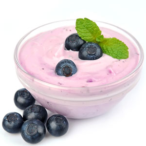 blueberry yogurt with fresh blueberries