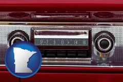 minnesota map icon and a vintage car radio