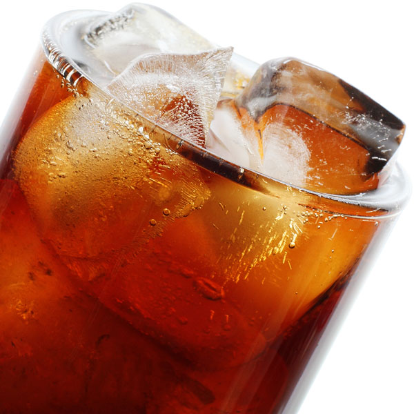 a glass of cola with ice cubes (large image)