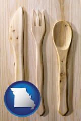 missouri map icon and a wooden knife, fork, and spoon