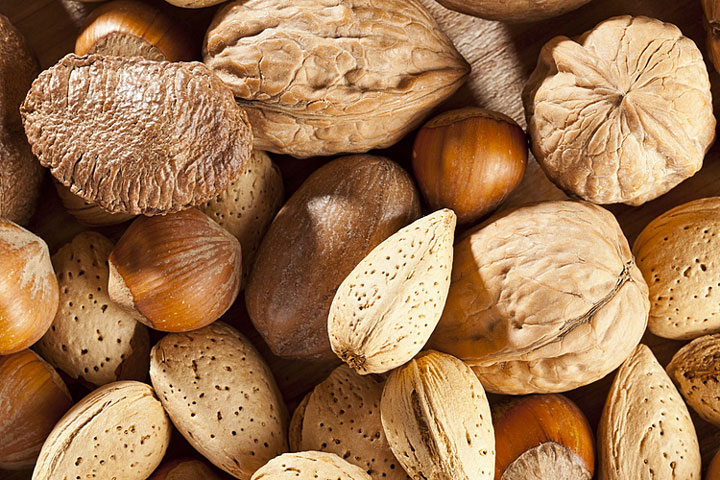 mixed nuts (large image)