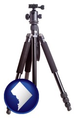 washington-dc map icon and a camera tripod