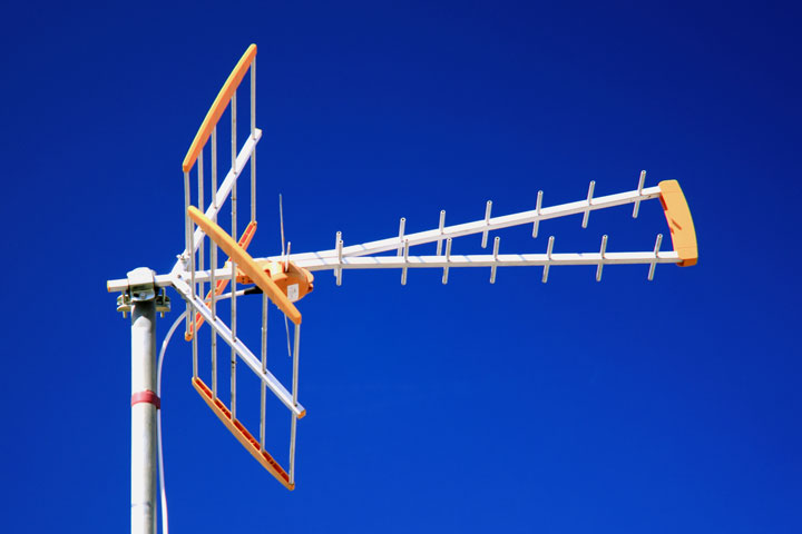 a television antenna (large image)