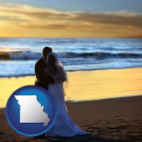 missouri map icon and a beach wedding at sunset