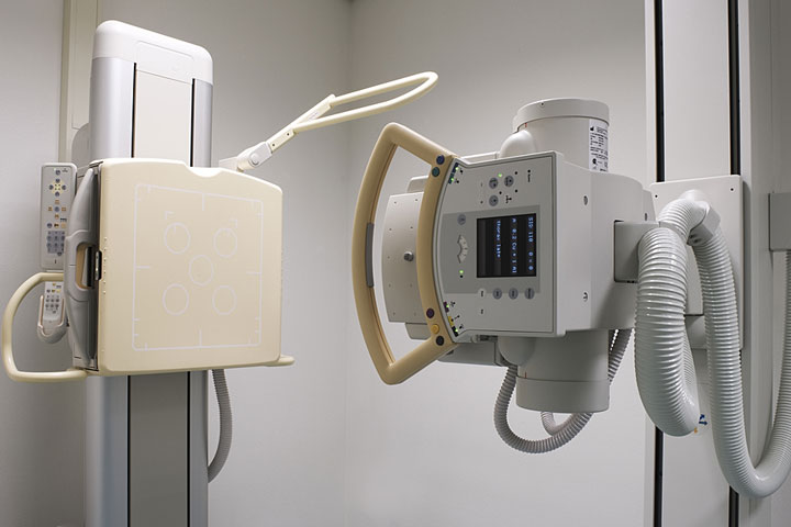 a hospital x-ray machine (large image)