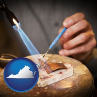 virginia map icon and a goldsmith making a custom gold ring